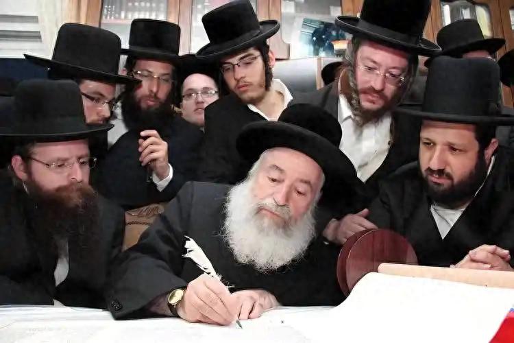 gin-web_gif.jpeg gin-web_gif.jpeg