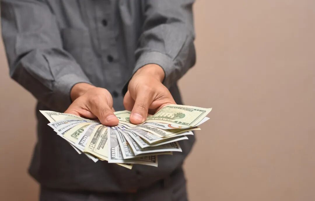 eb_gif.jpeg eb_gif.jpeg