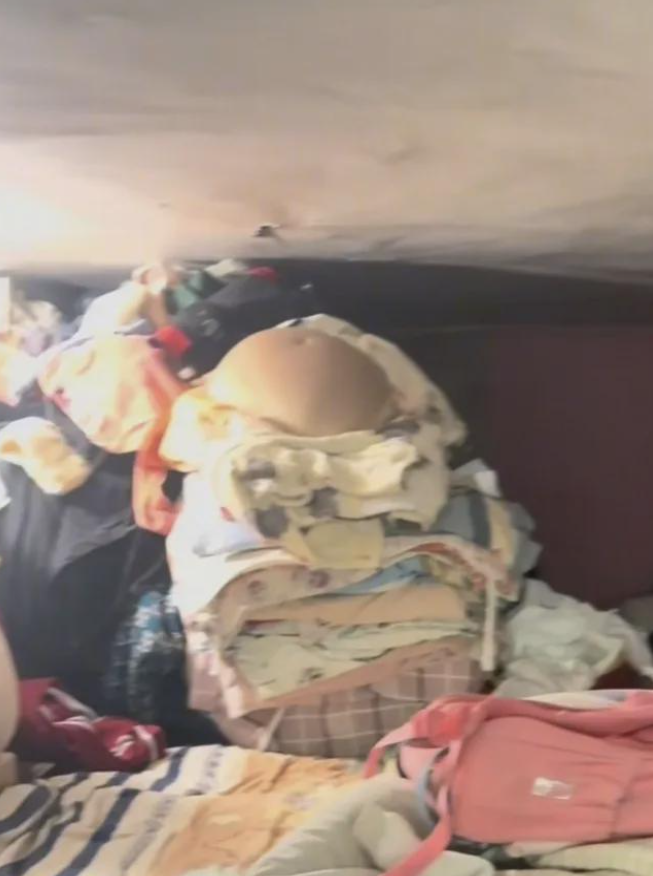 贵州六盘水一名妇女在几平方米小屋子里抚养8名儿童，妇联回应，此事为真，会给予帮助