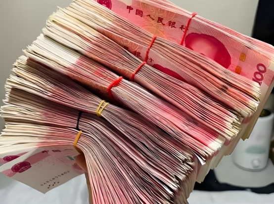 有专家说了实话：普通人要花多少时间才能攒够一百万？真正的答案，让人心碎！